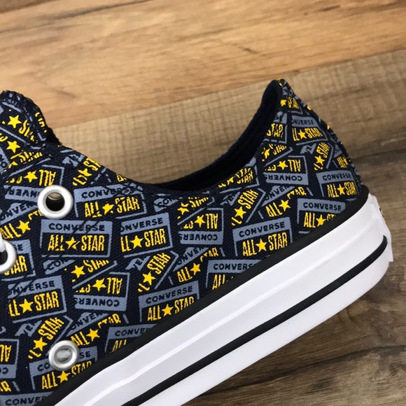 CONVERSE LOW TOP BRAND NEW - Picture 11 of 14